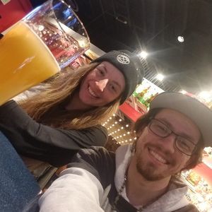 Meet your Posher, Max